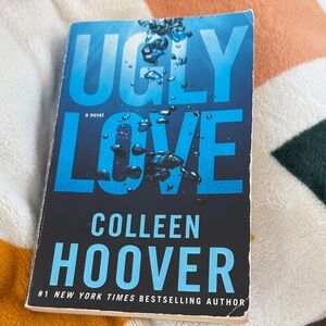 Ugly Love by Colleen Hoover Book